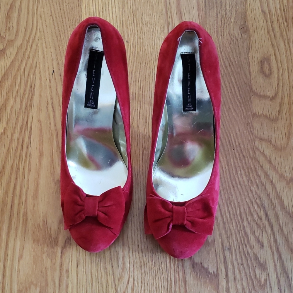 Steven Suede Red Shoes